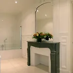 Bridgestreet Opera Serviced