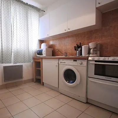 Bridgestreet Opera Serviced מלון 3*