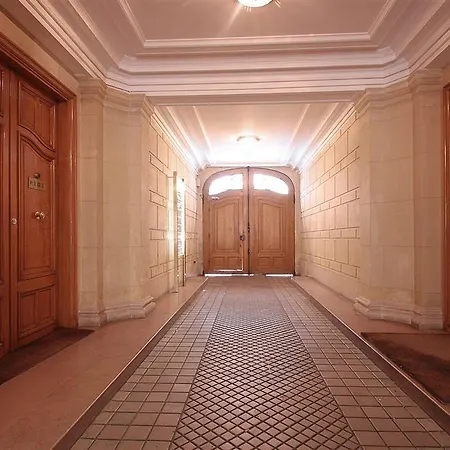 Bridgestreet Opera Serviced