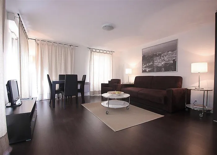 Bridgestreet Opera Serviced 3*